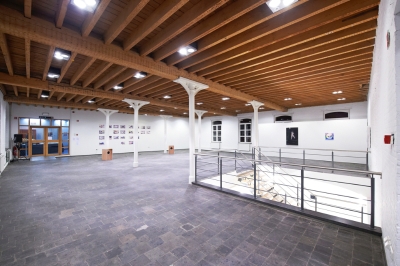 mic_2905